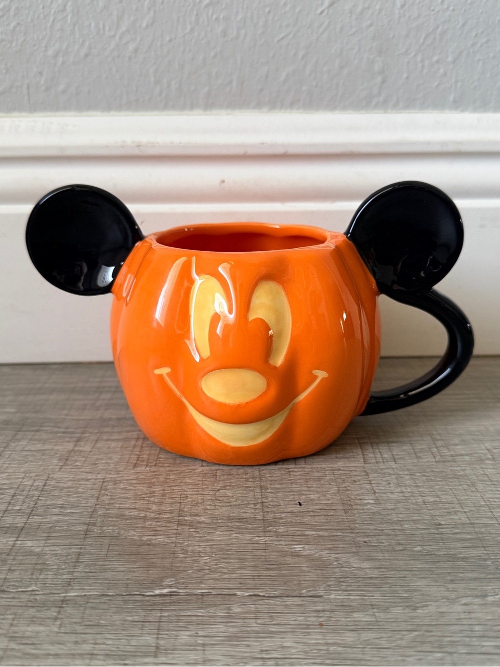 Disney Mickey Mouse Jack-o-lantern Halloween Pumpkin Ceramic Mug Orange Black